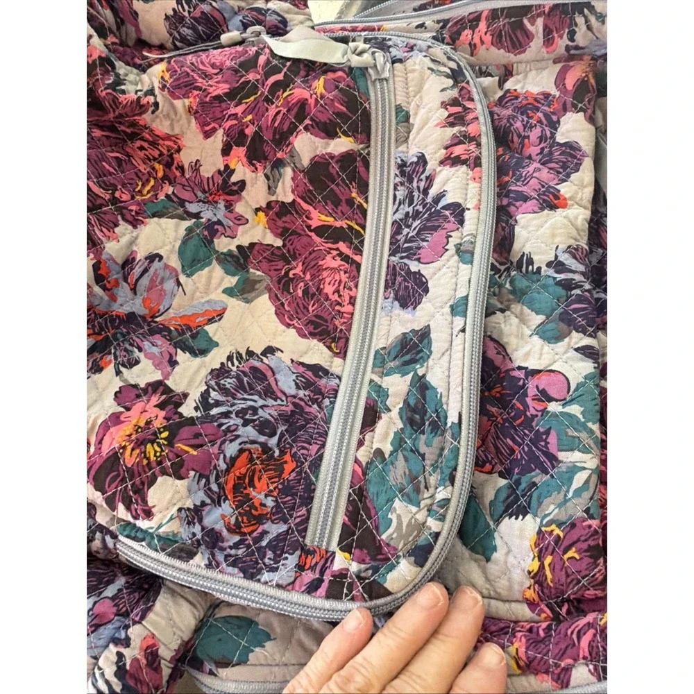 Vera Bradley please note